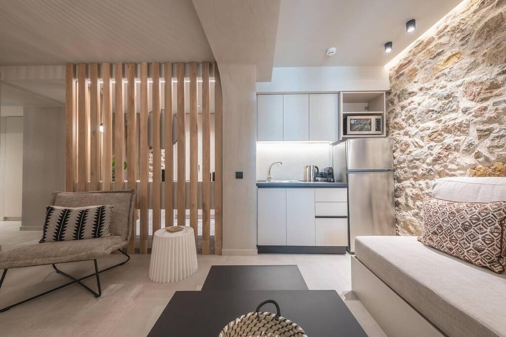 Apollonos 28 Luxury Suites Athens Exterior photo