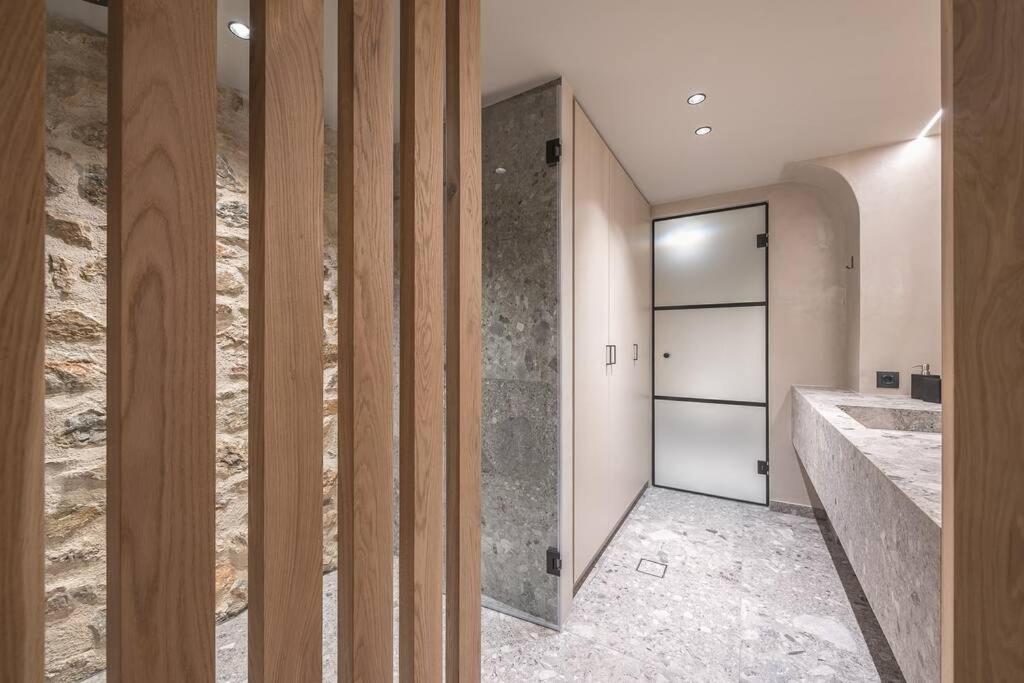 Apollonos 28 Luxury Suites Athens Exterior photo
